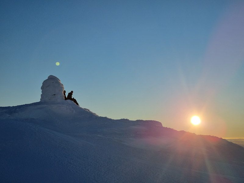 Fjell i vinterlys